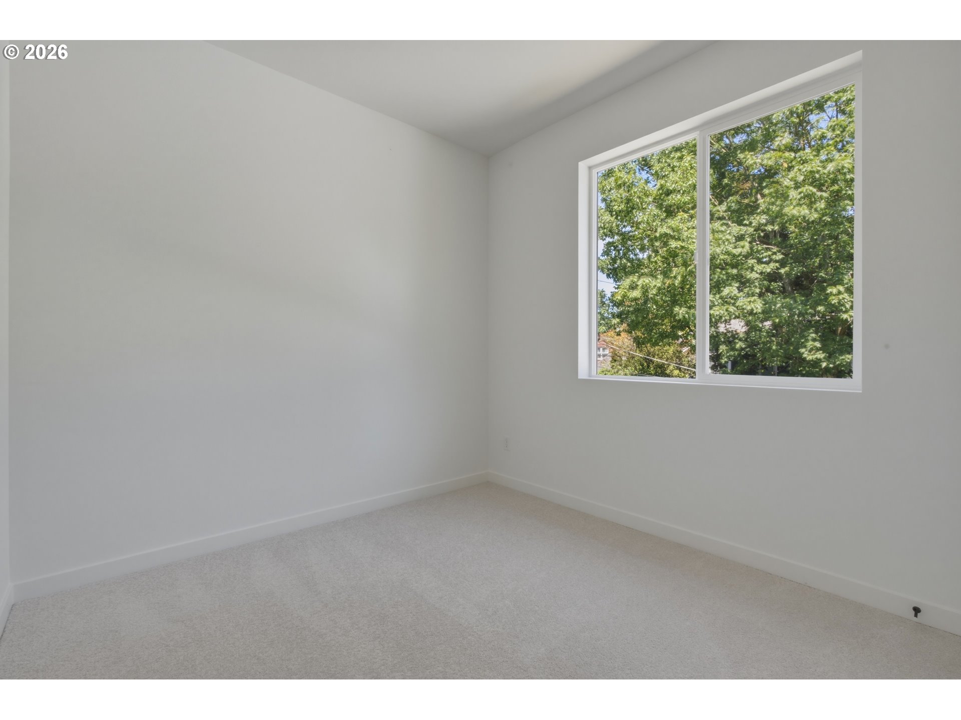 6181 N Albina Ave 5 Property Photo 9