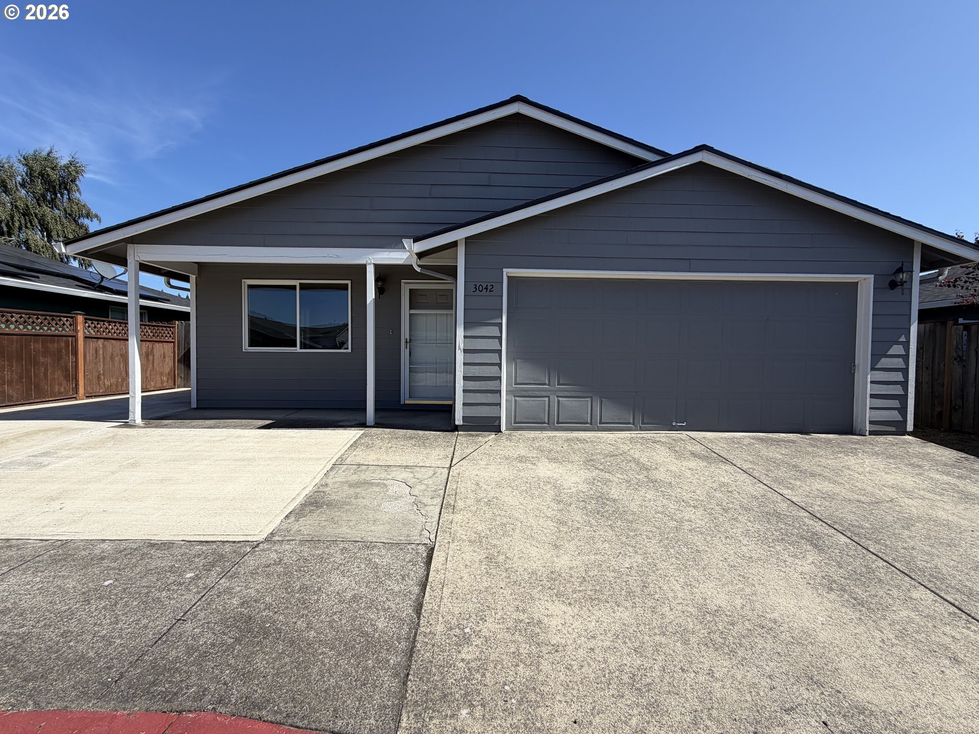 3042 COLLEEN ST Property Photo 1