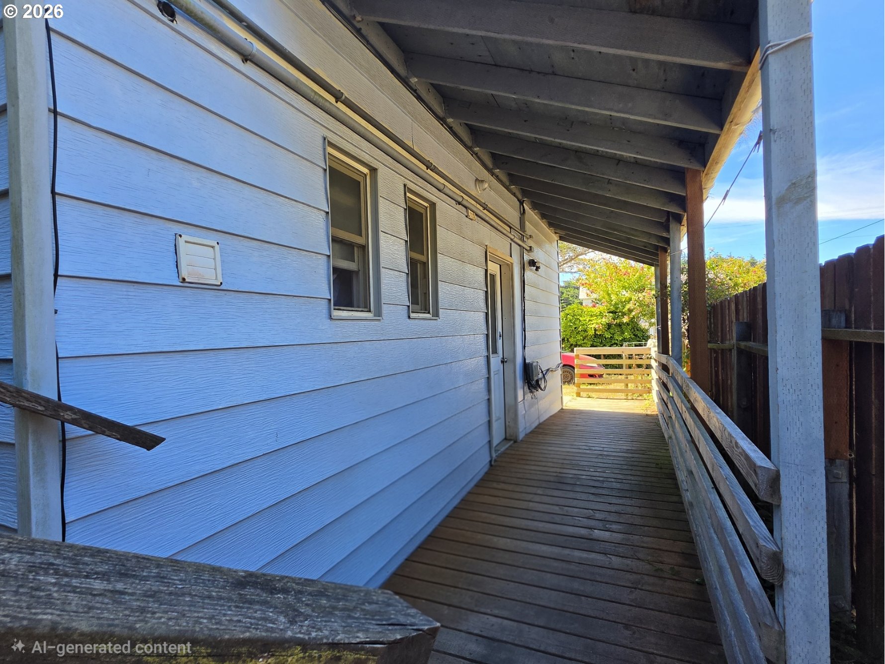 264 6th St Property Photo 6