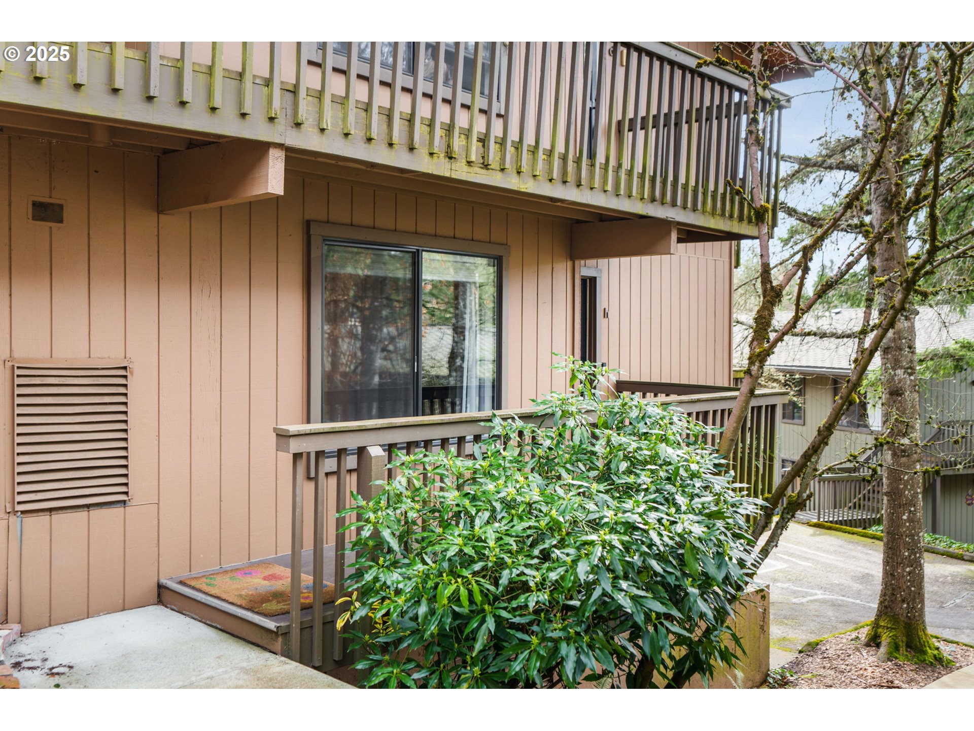 7538 Sw Barnes Rd H Property Photo 1