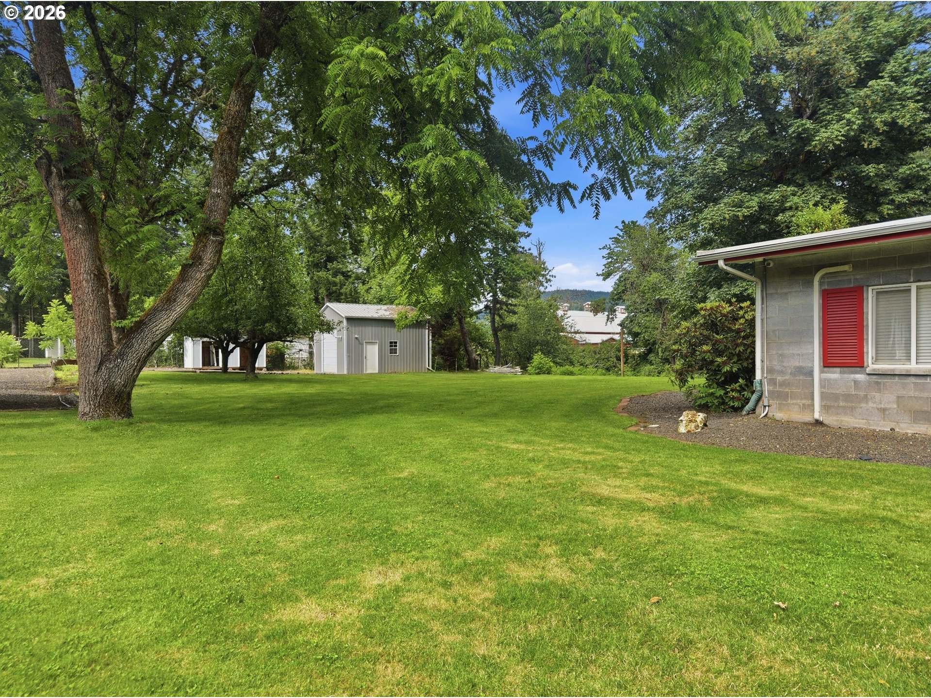 93127 Marcola Rd Property Photo 6