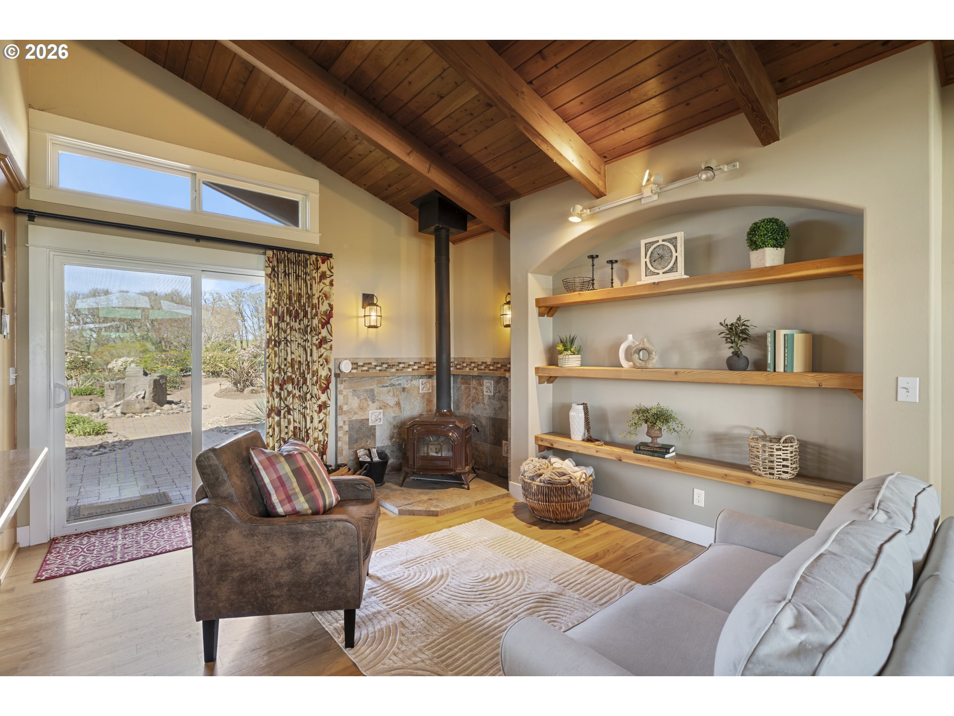17795 Ne Laughlin Rd Property Photo 11