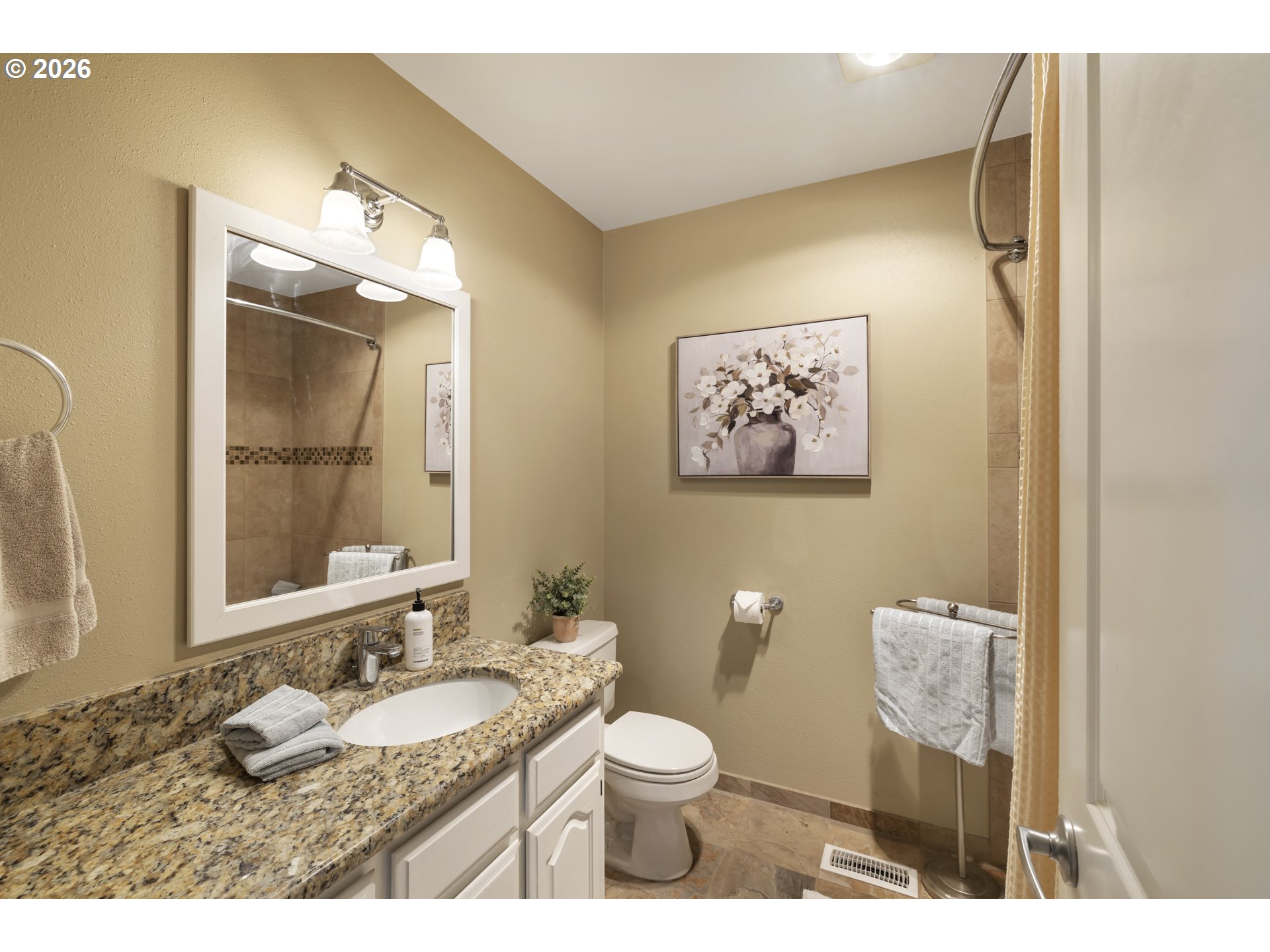 17795 Ne Laughlin Rd Property Photo 20