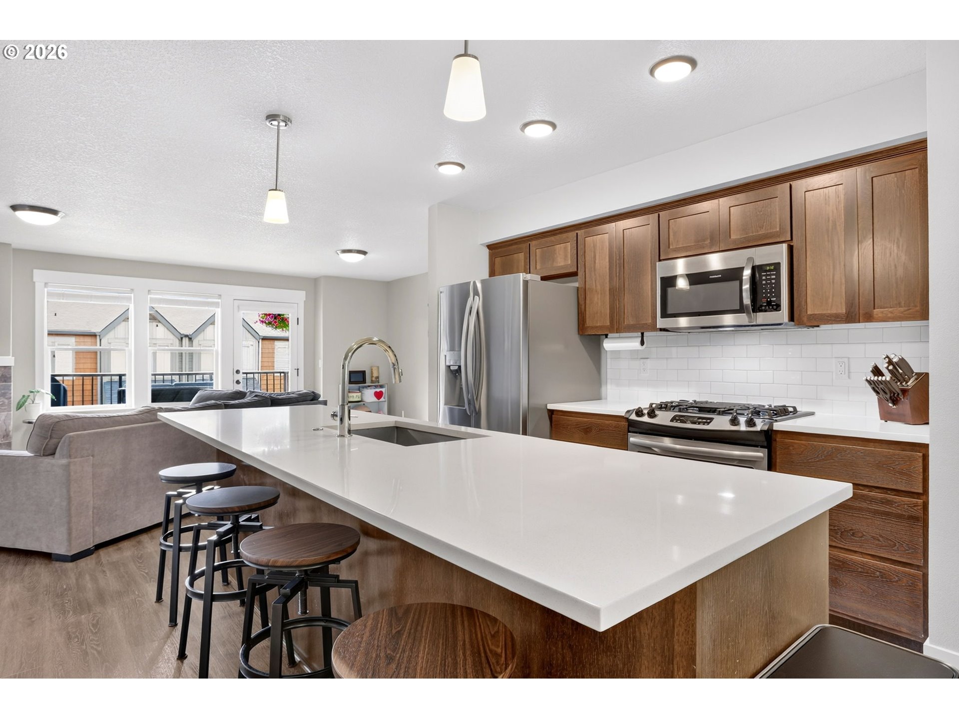 16807 Champion Way Property Photo 7