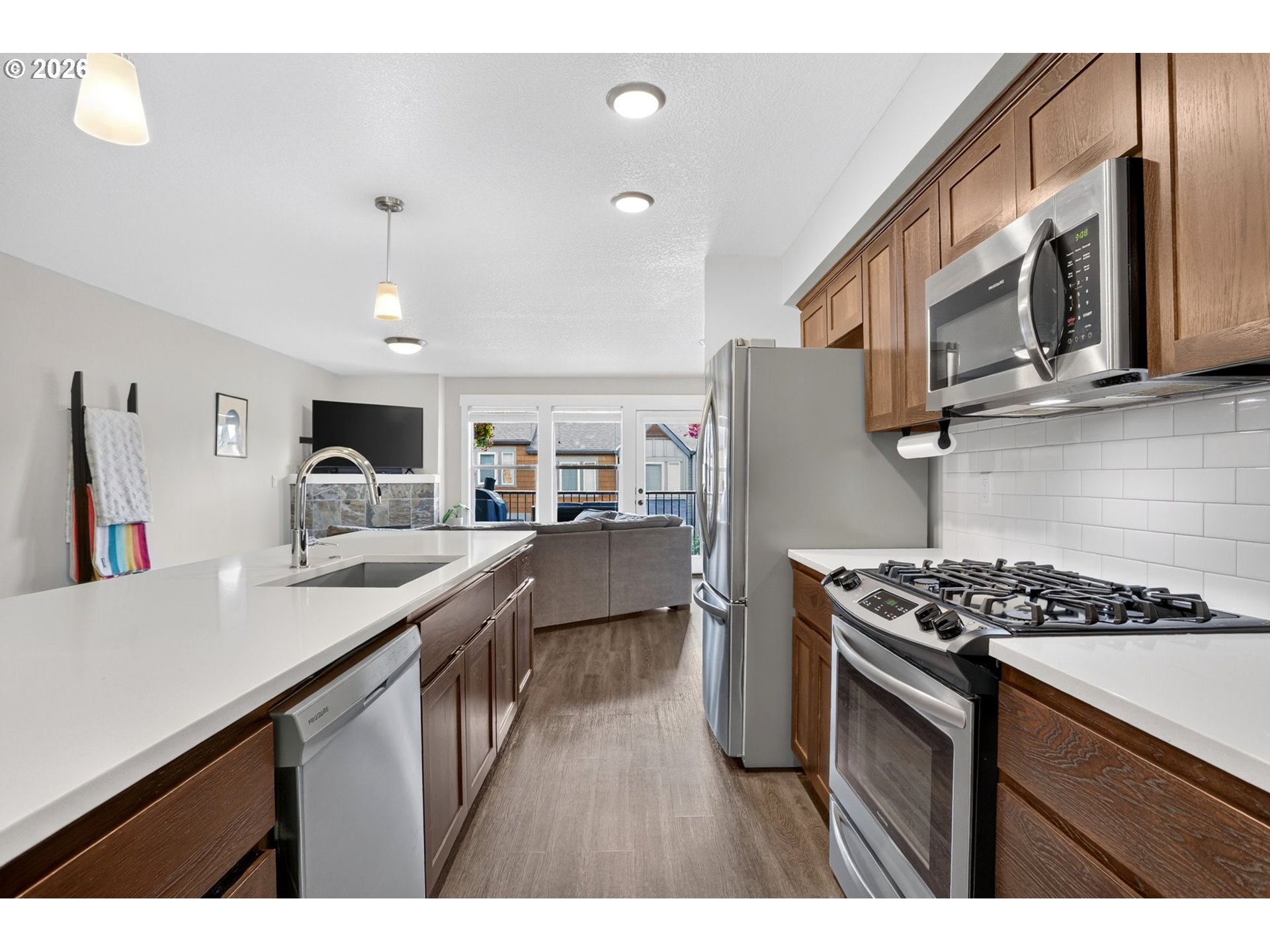 16807 Champion Way Property Photo 12