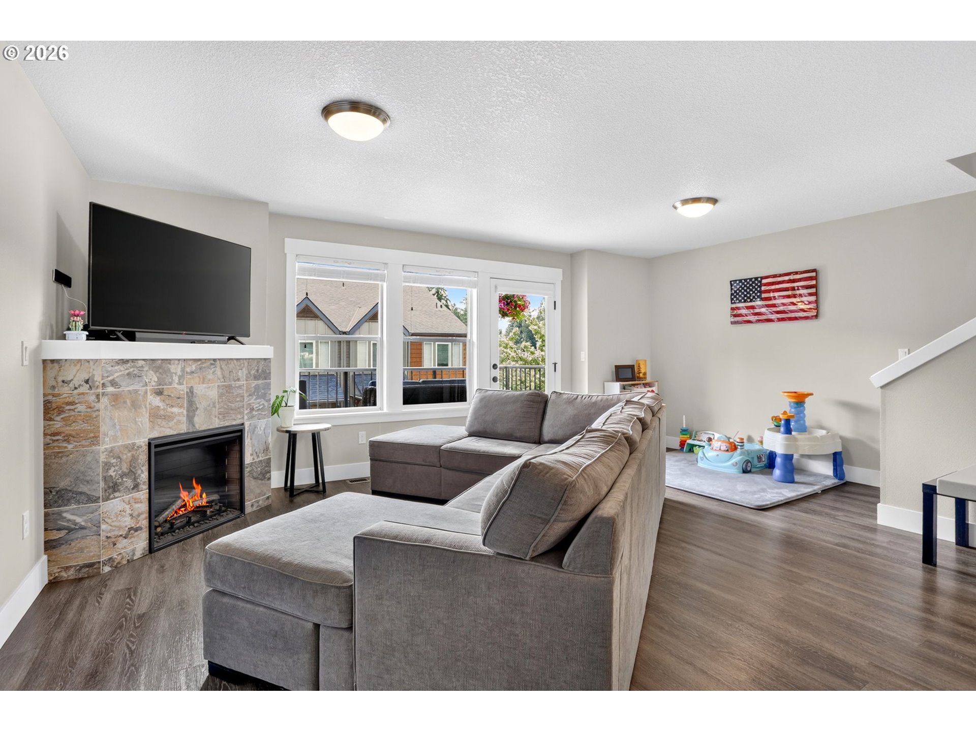 16807 Champion Way Property Photo 15