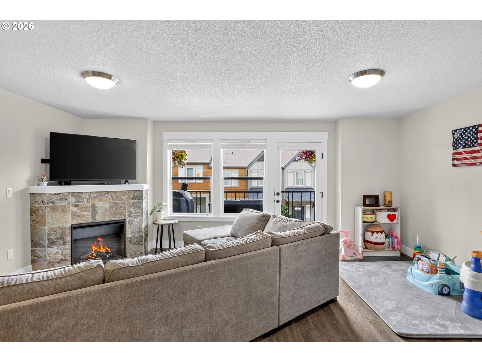 16807 Champion Way Property Photo 16