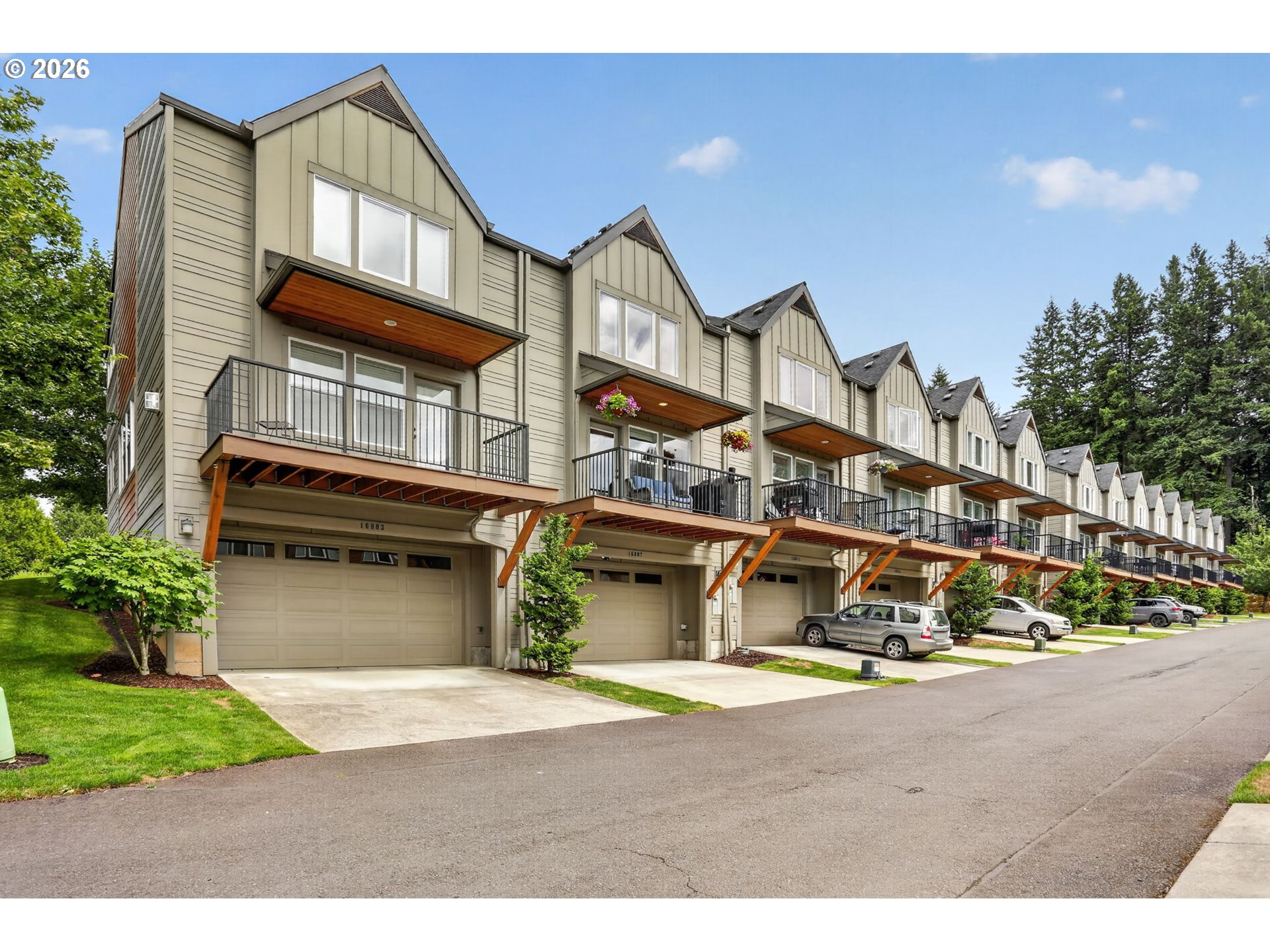 16807 Champion Way Property Photo 40