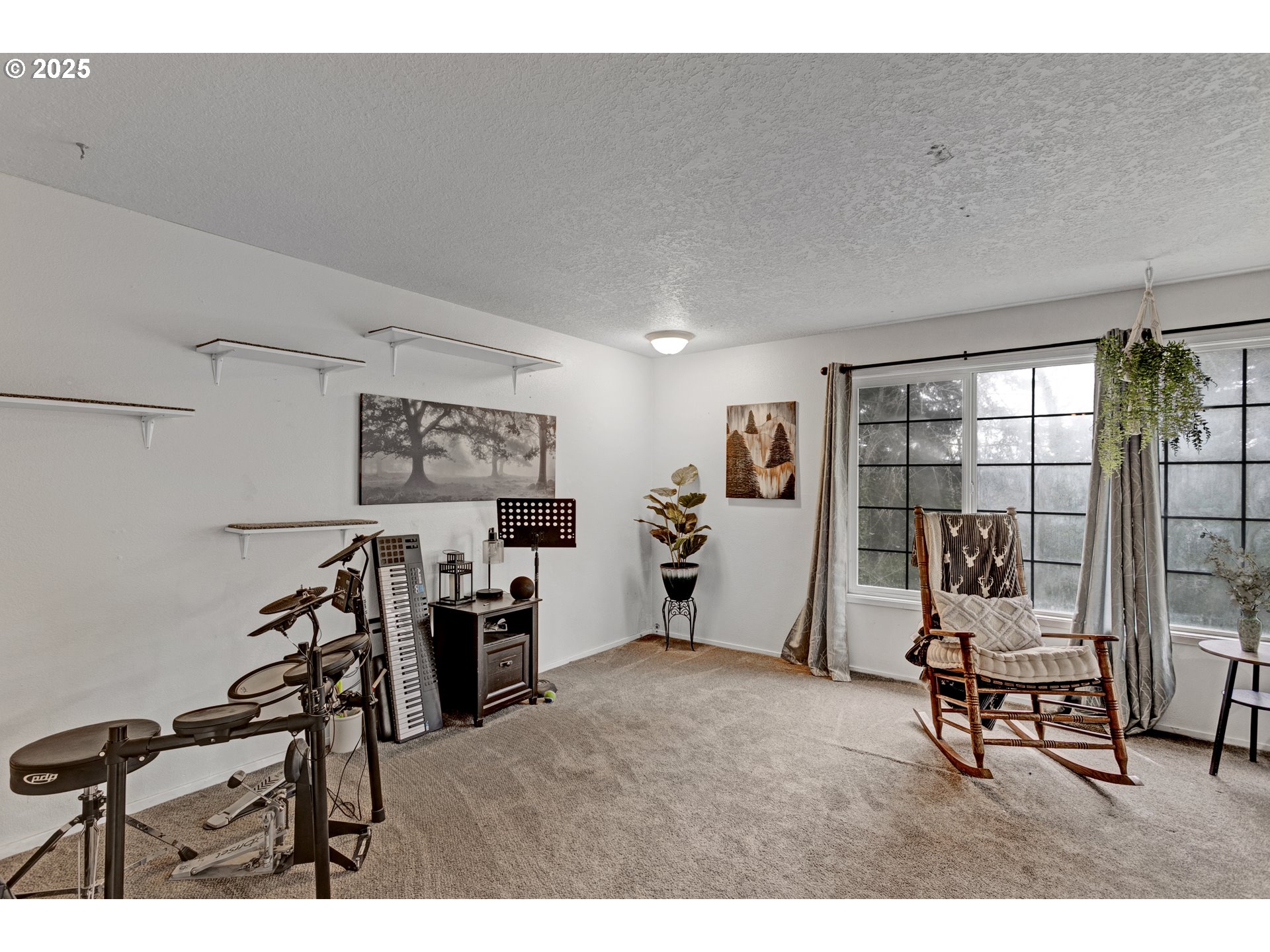 203 Se Ginseng Dr Property Photo 4