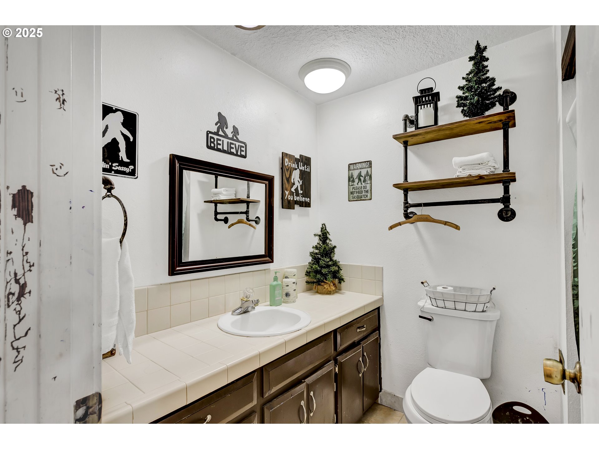 203 Se Ginseng Dr Property Photo 18