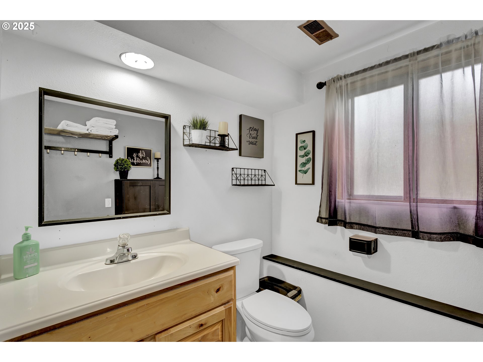 203 Se Ginseng Dr Property Photo 32
