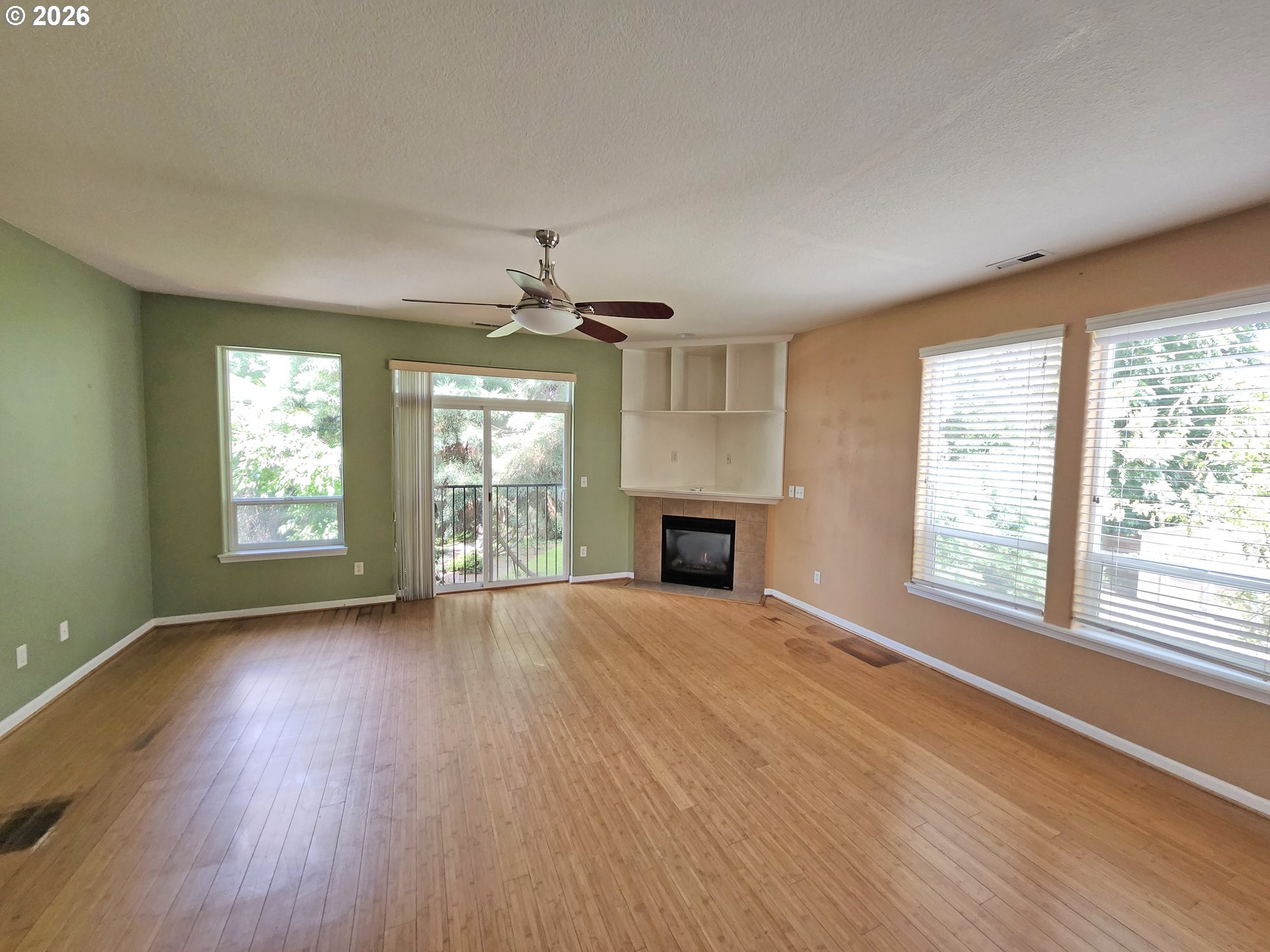 2131 Babbitt Ct Property Photo 8