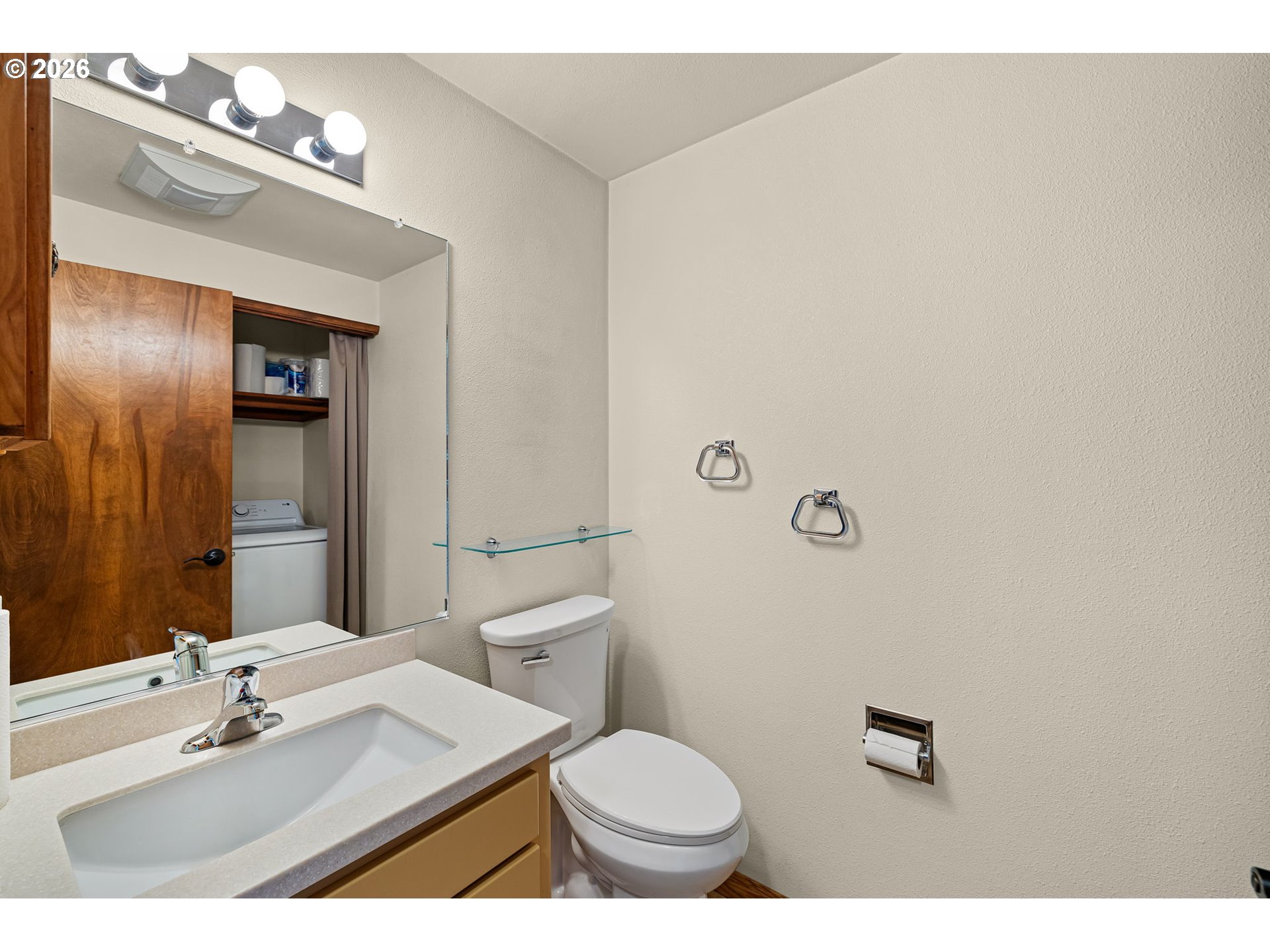 246 Woodridge Dr Property Photo 10