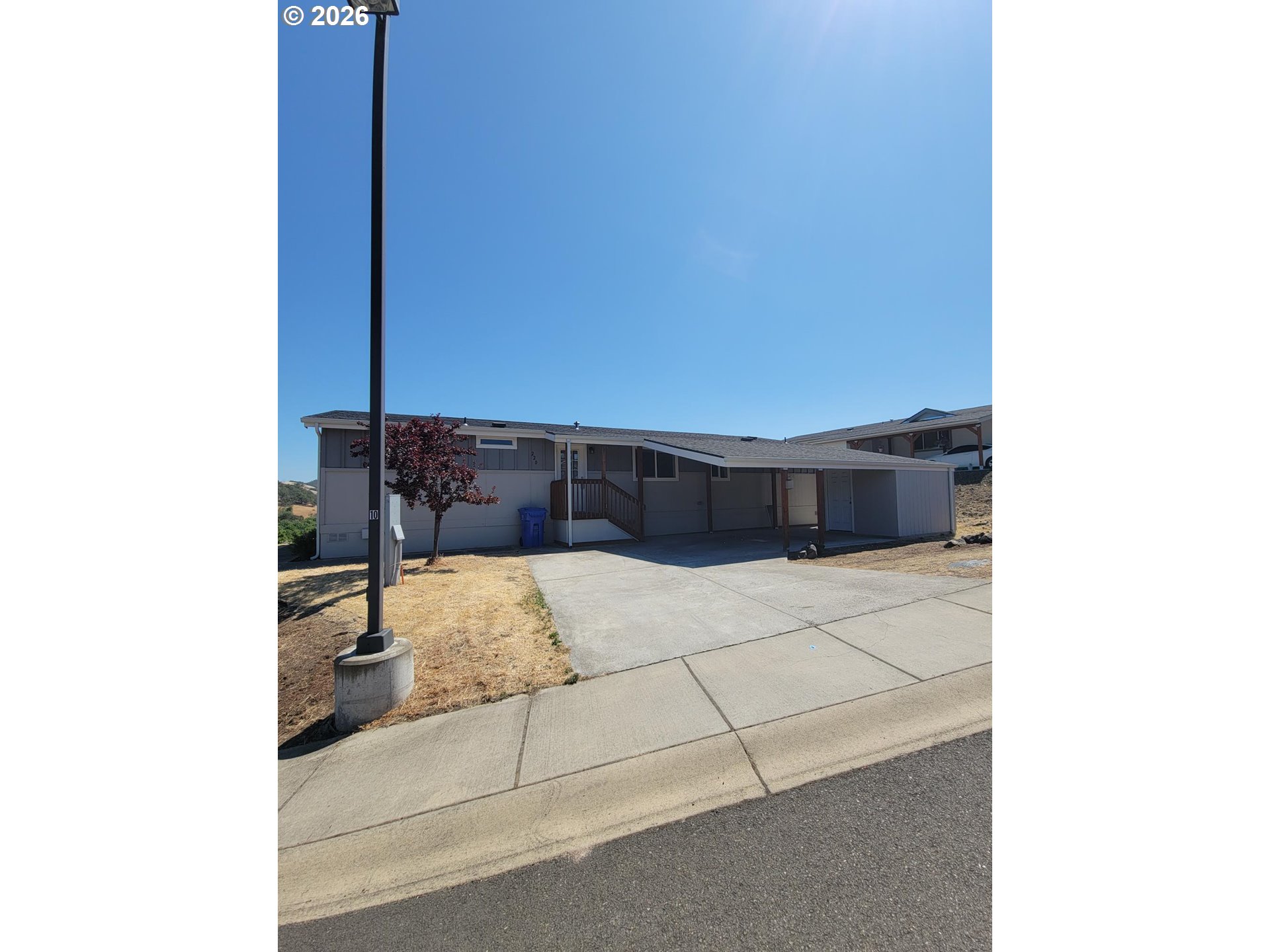 220 Deschutes Ln Property Photo 3