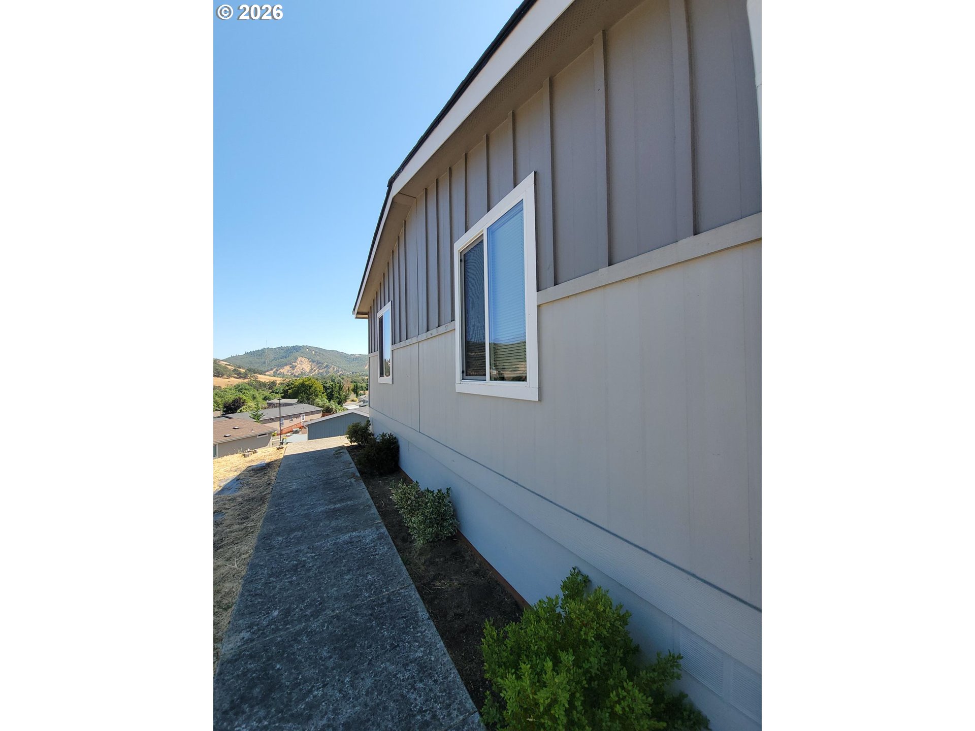220 Deschutes Ln Property Photo 6