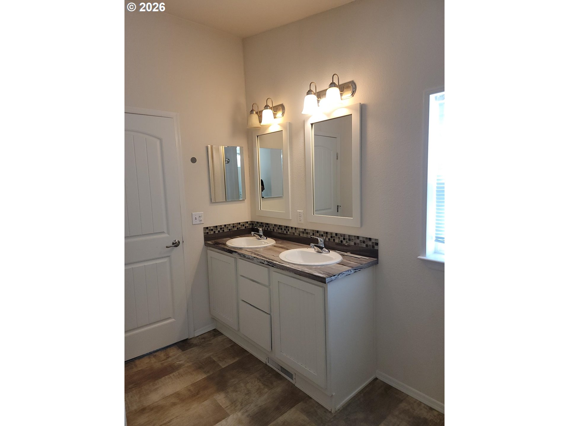 220 Deschutes Ln Property Photo 18