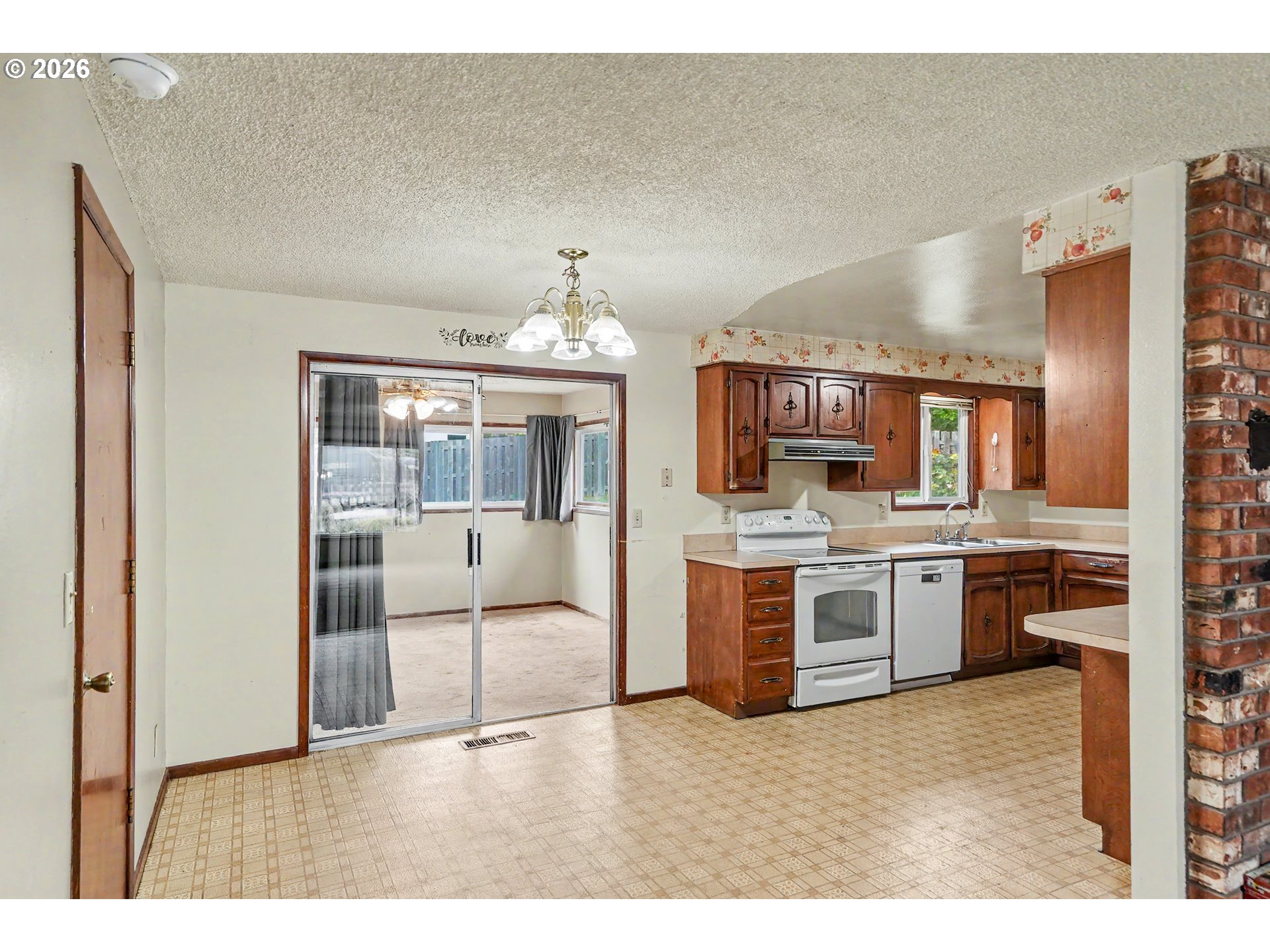 115 Grant St Property Photo 12