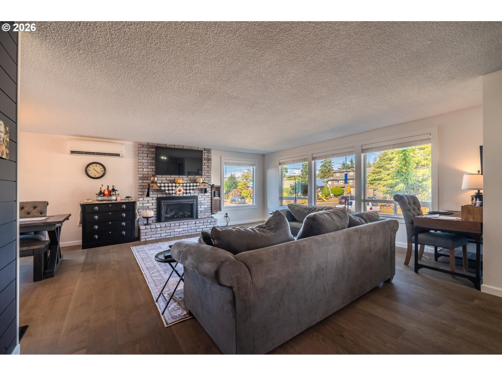 2606 Sheridan Ave Property Photo 4