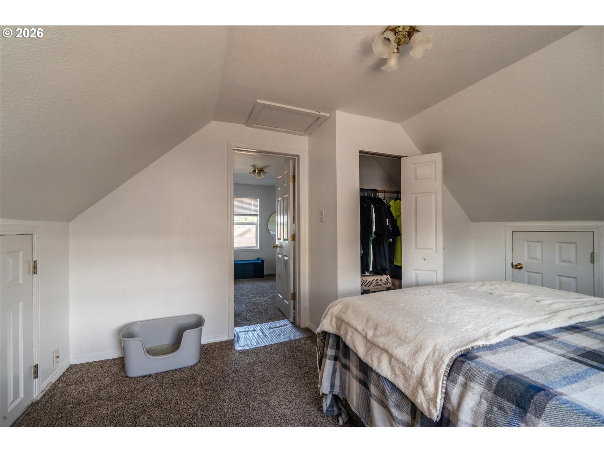 2606 Sheridan Ave Property Photo 40