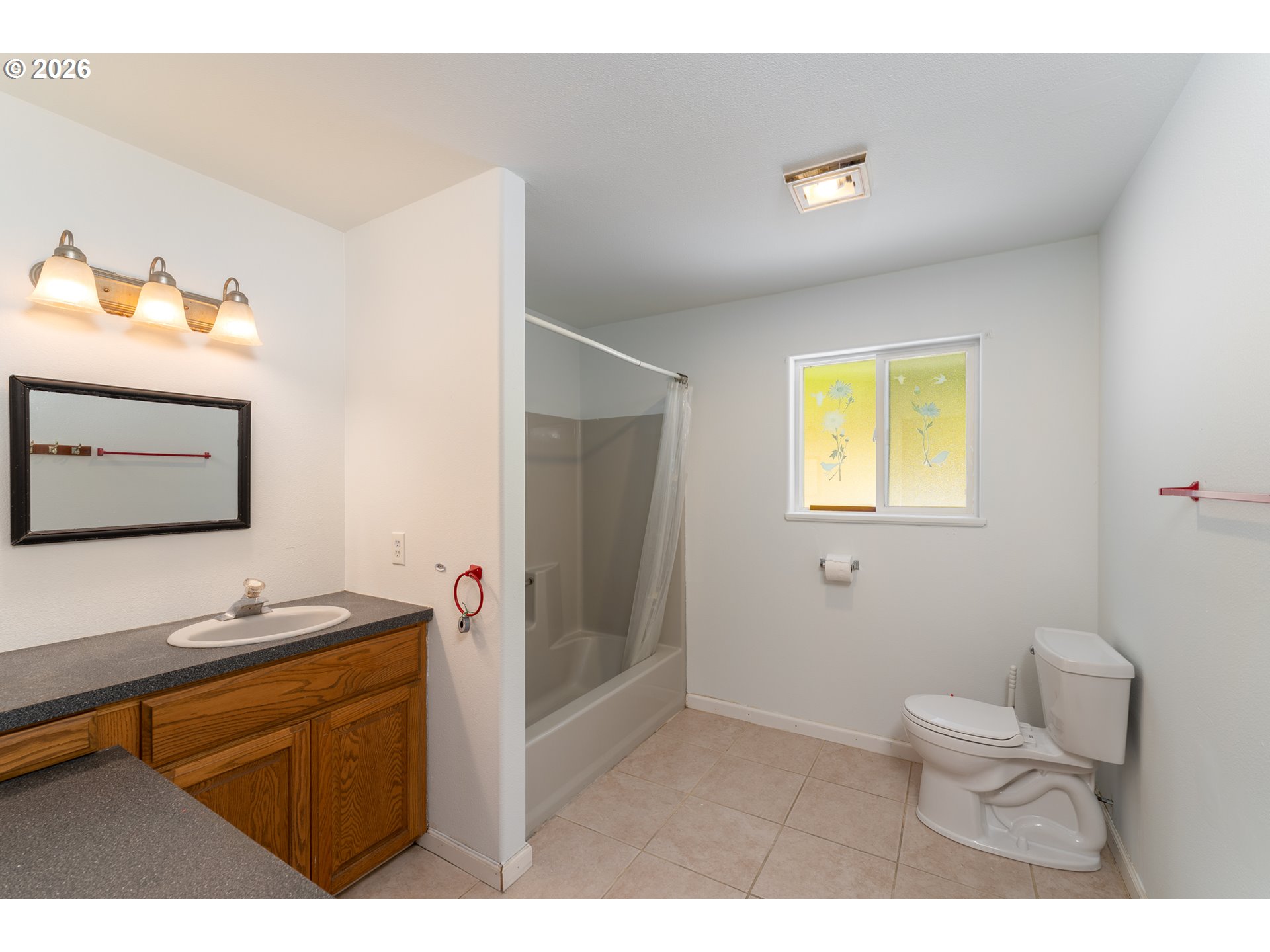 2340 Kelso Dr Property Photo 14