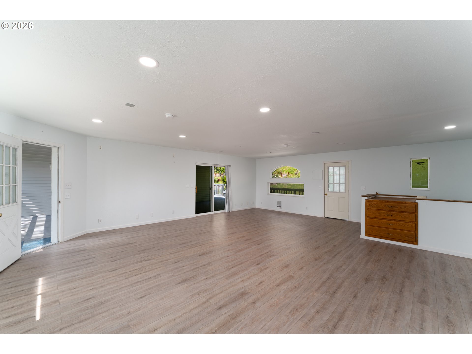 2340 Kelso Dr Property Photo 22