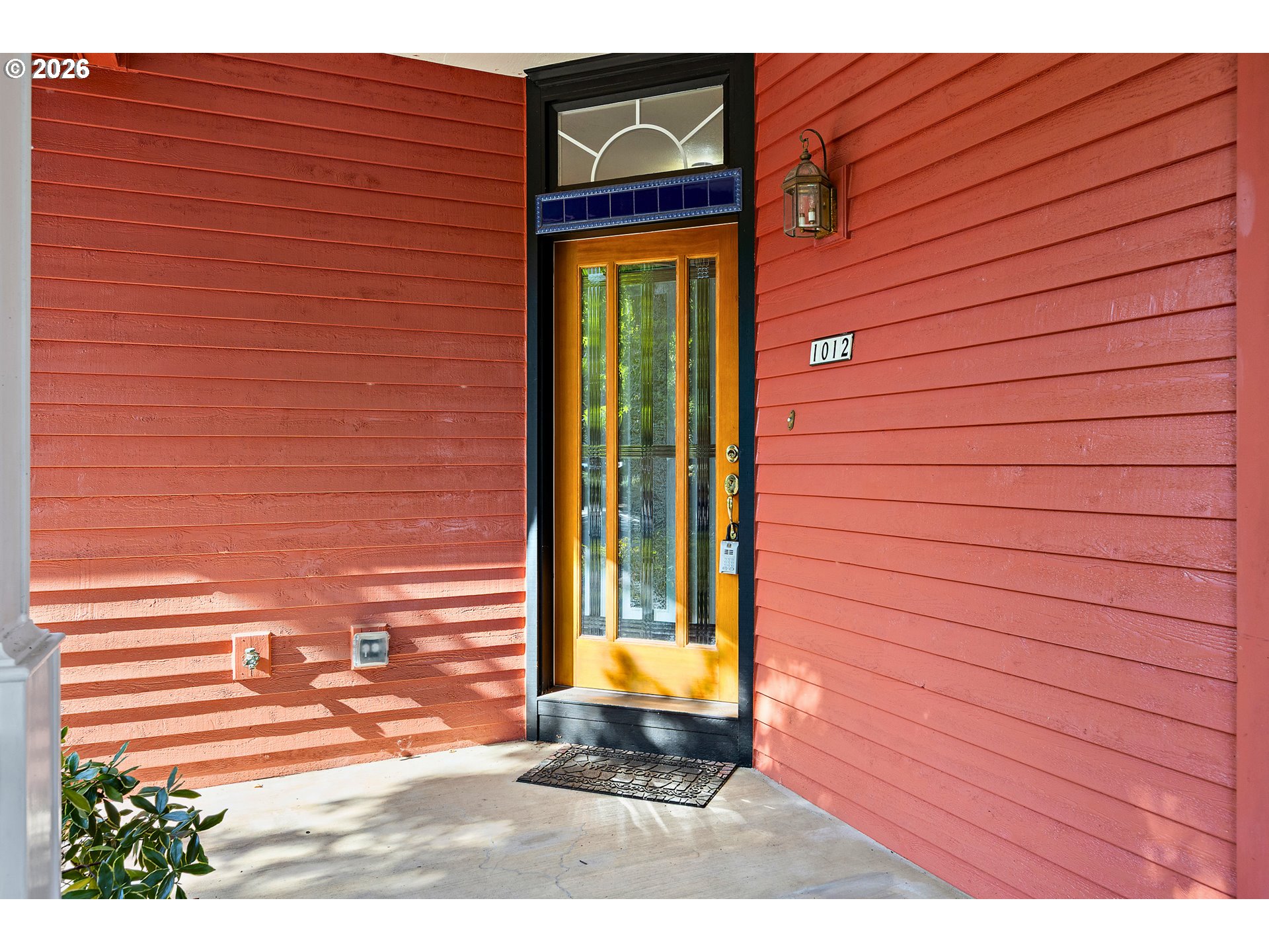 1012 Ne Multnomah Dr Property Photo 2