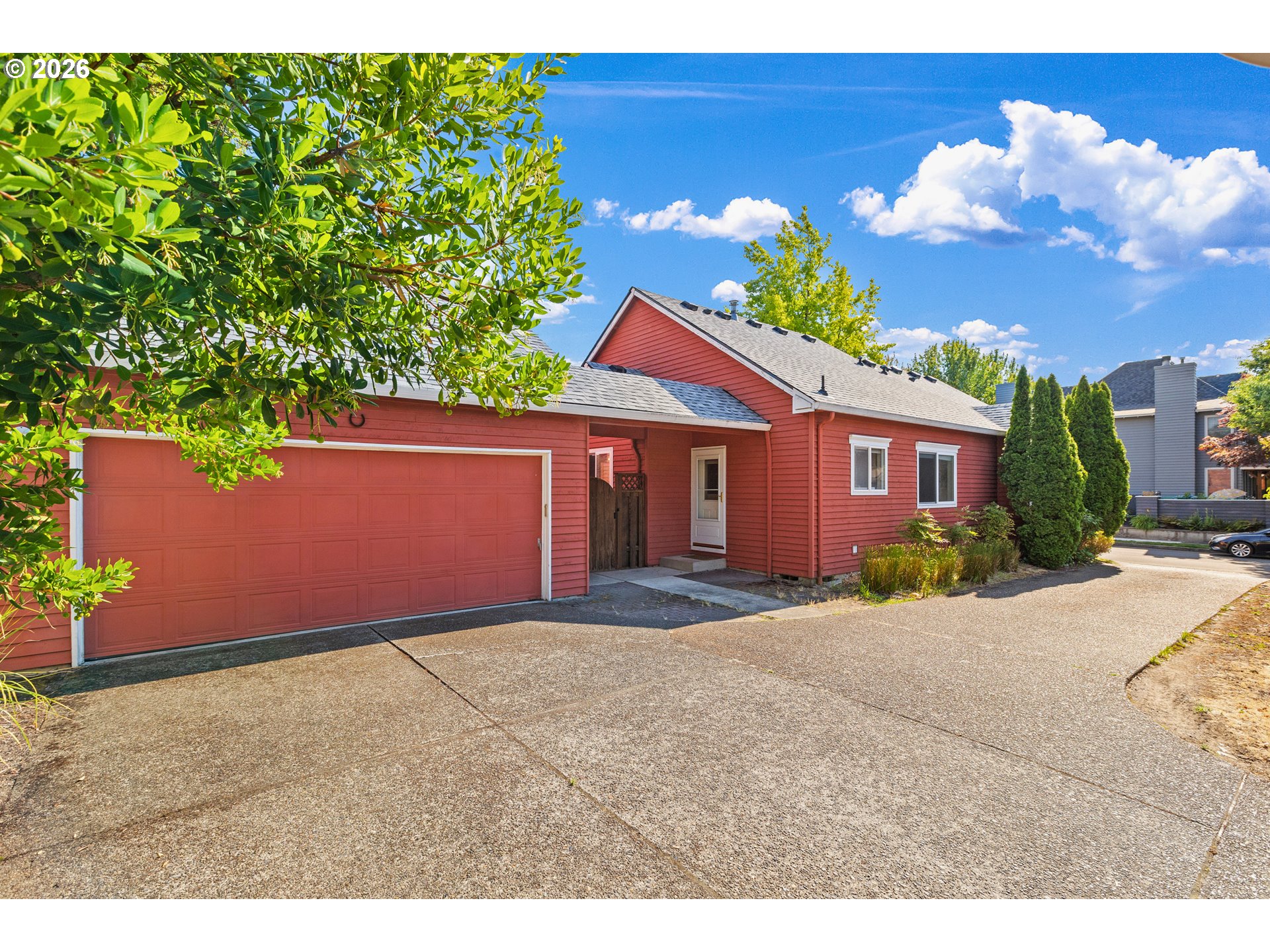 1012 Ne Multnomah Dr Property Photo 26