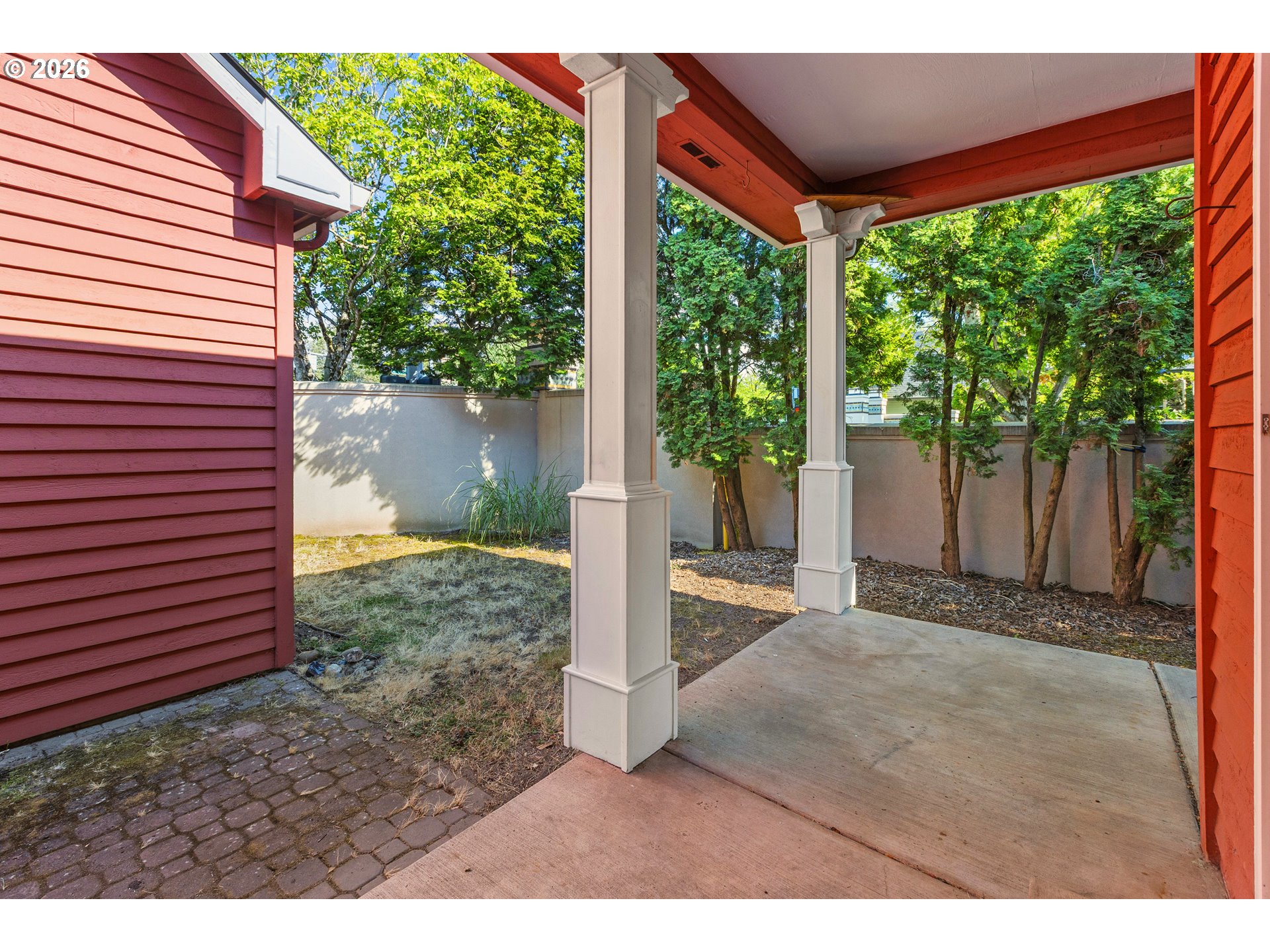 1012 Ne Multnomah Dr Property Photo 28