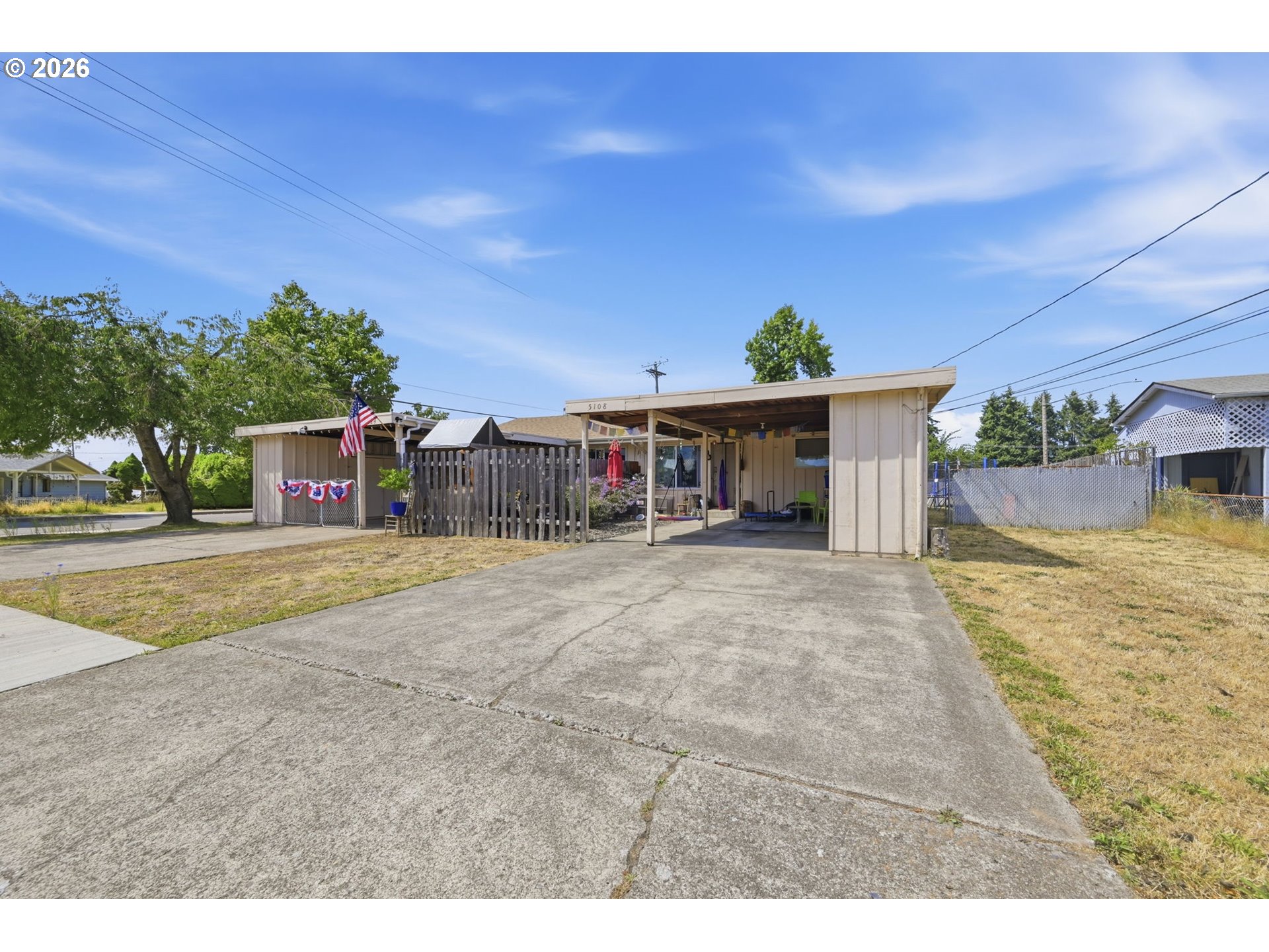 5104 E St Property Photo 2