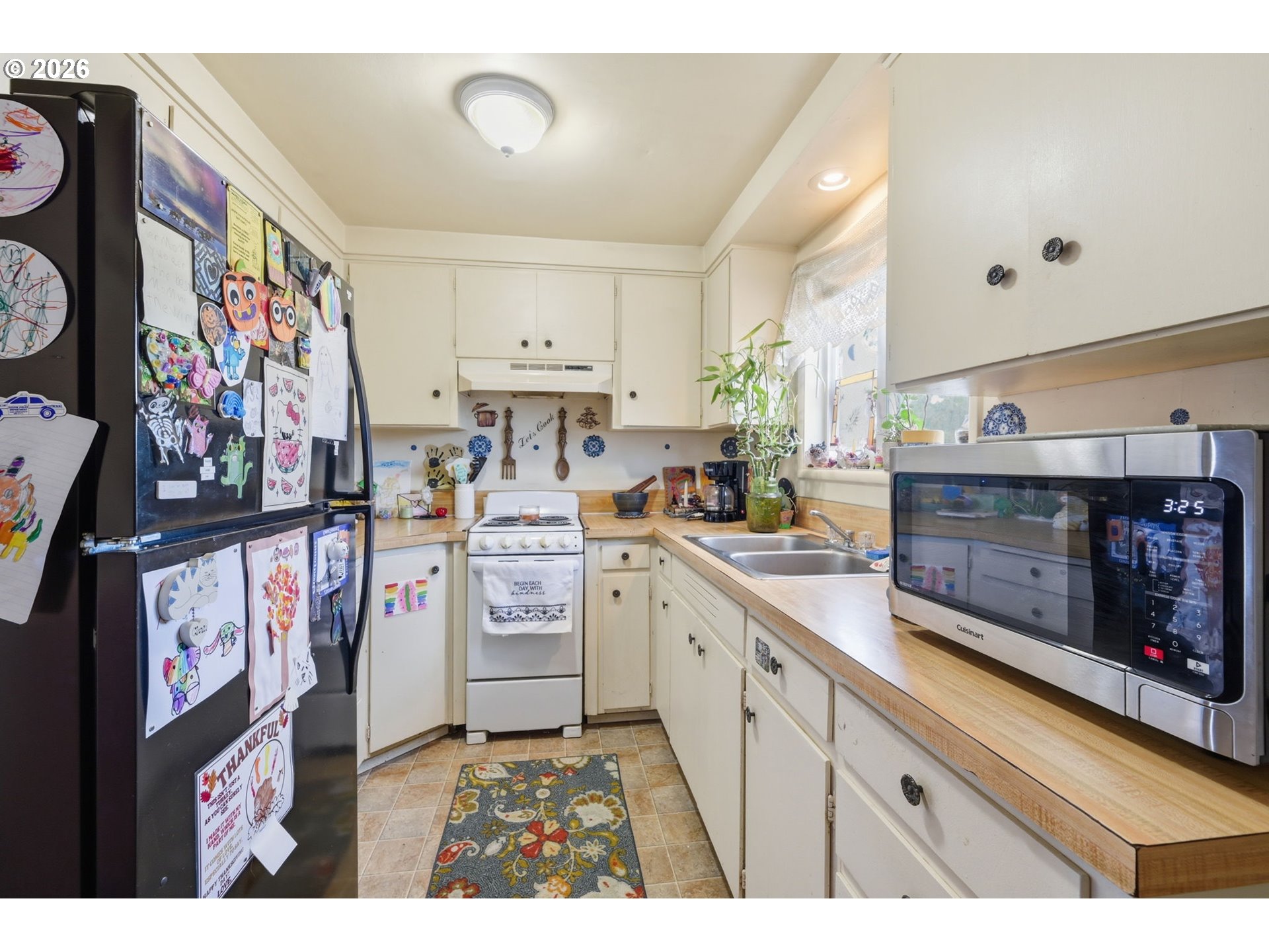 5104 E St Property Photo 8