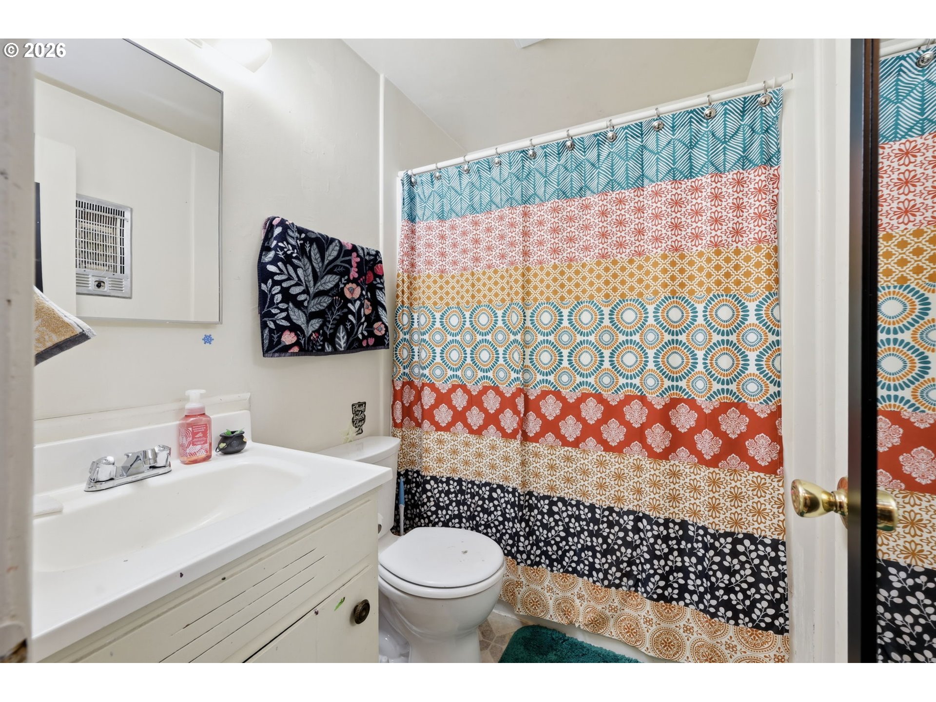 5104 E St Property Photo 17
