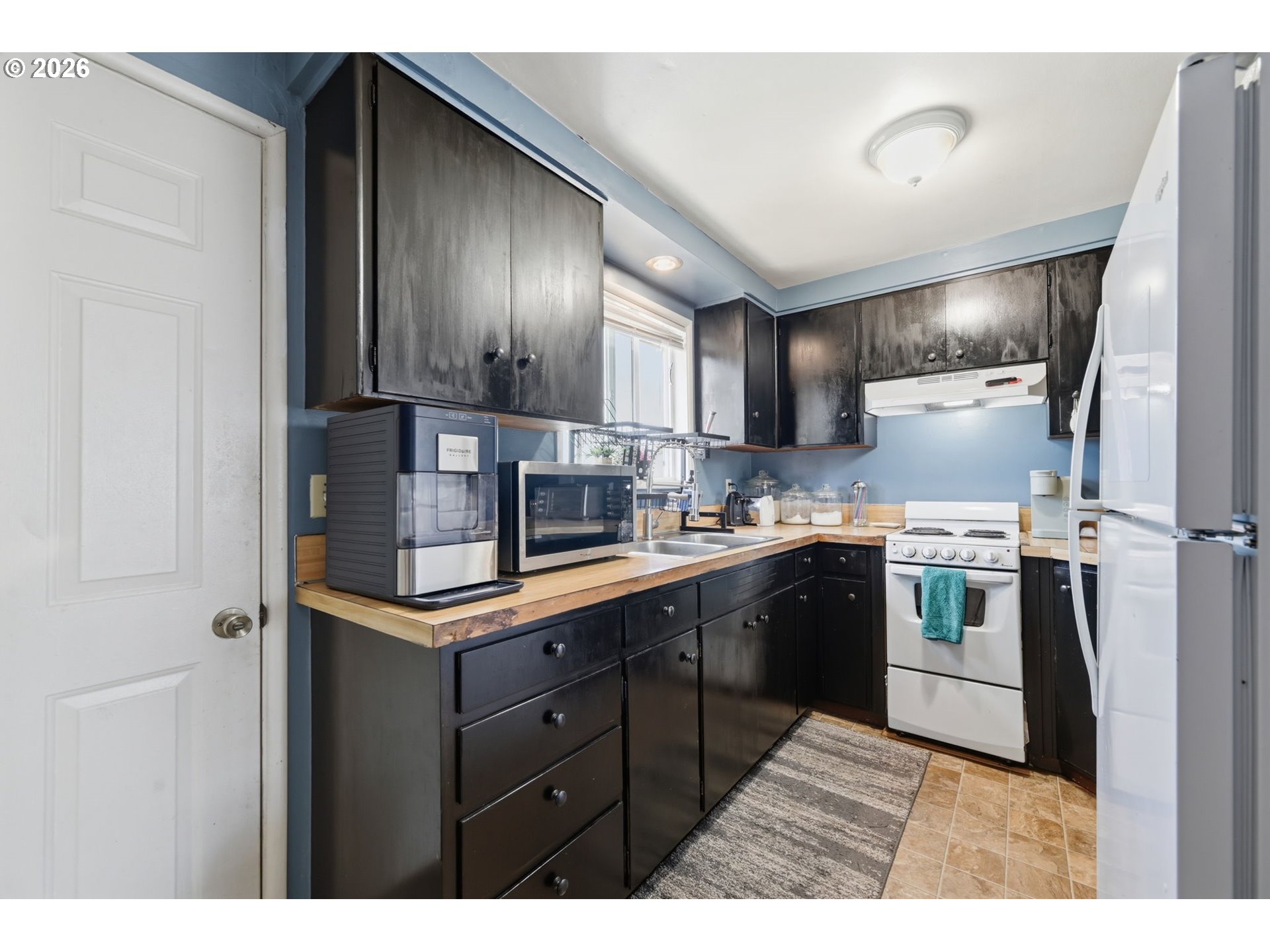 5104 E St Property Photo 33