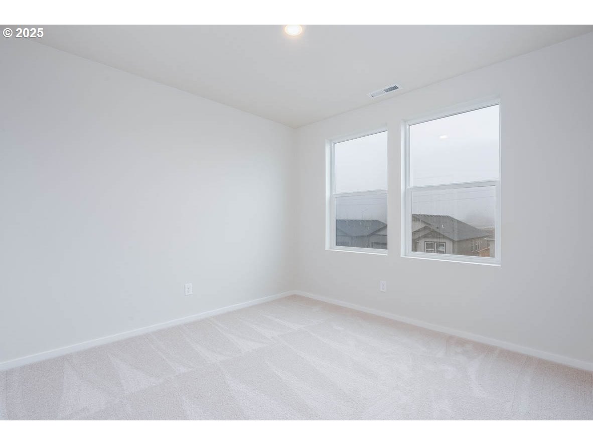 467 Pietro Ne Property Photo 9