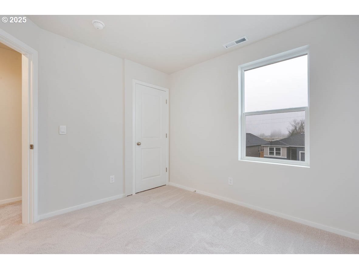 467 Pietro Ne Property Photo 10