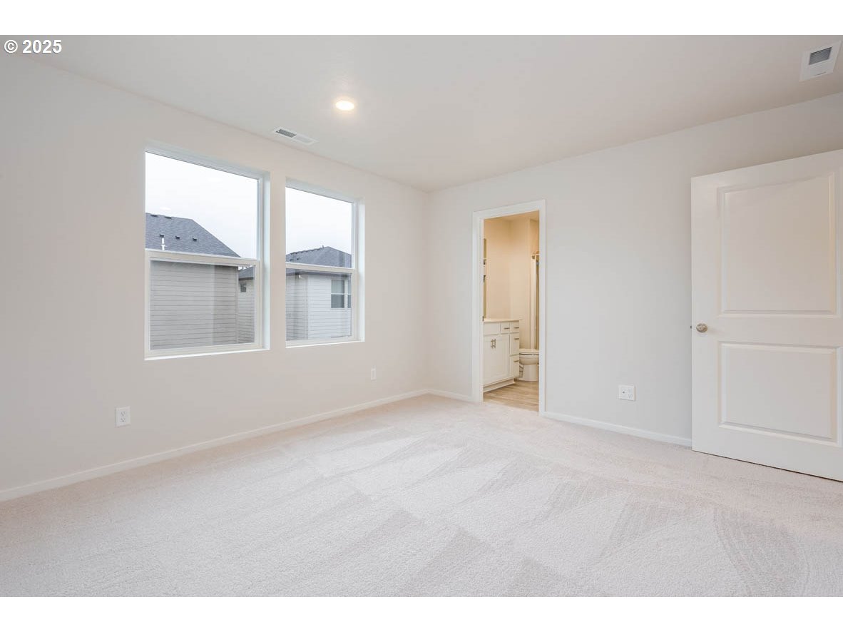 467 Pietro Ne Property Photo 14