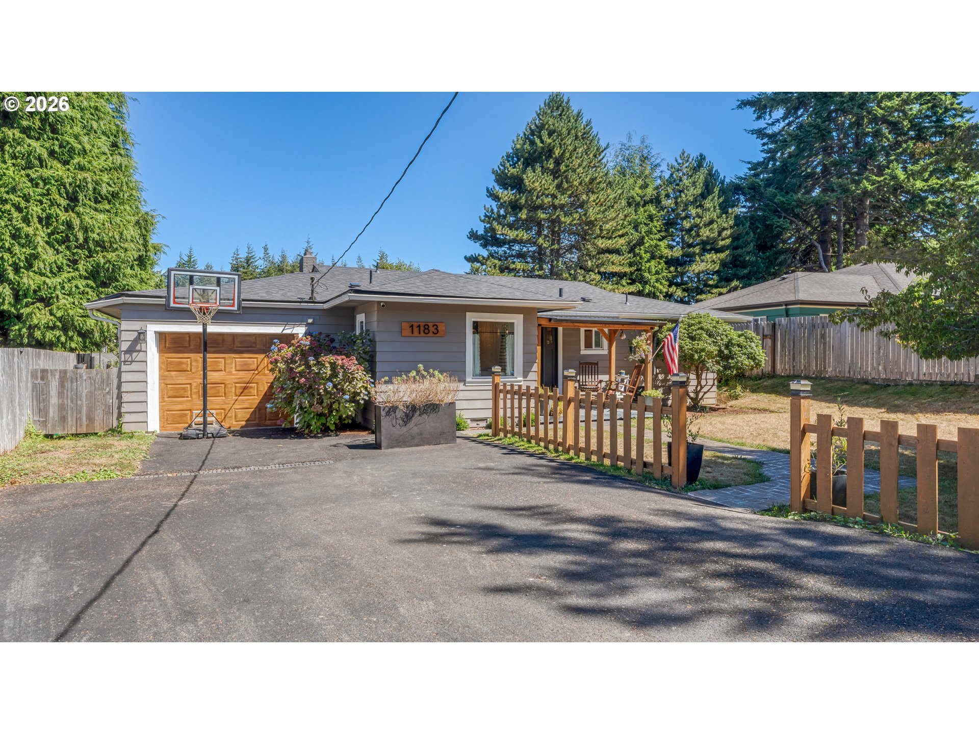 1183 Ocean Ter Property Photo 3