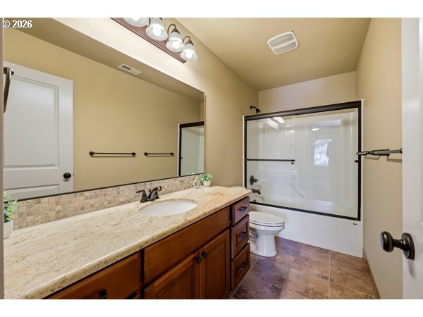 1743 Se Marion St Property Photo 23