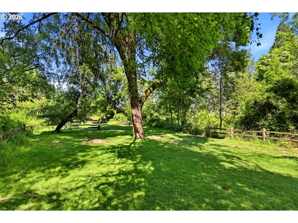 1743 Se Marion St Property Photo 38