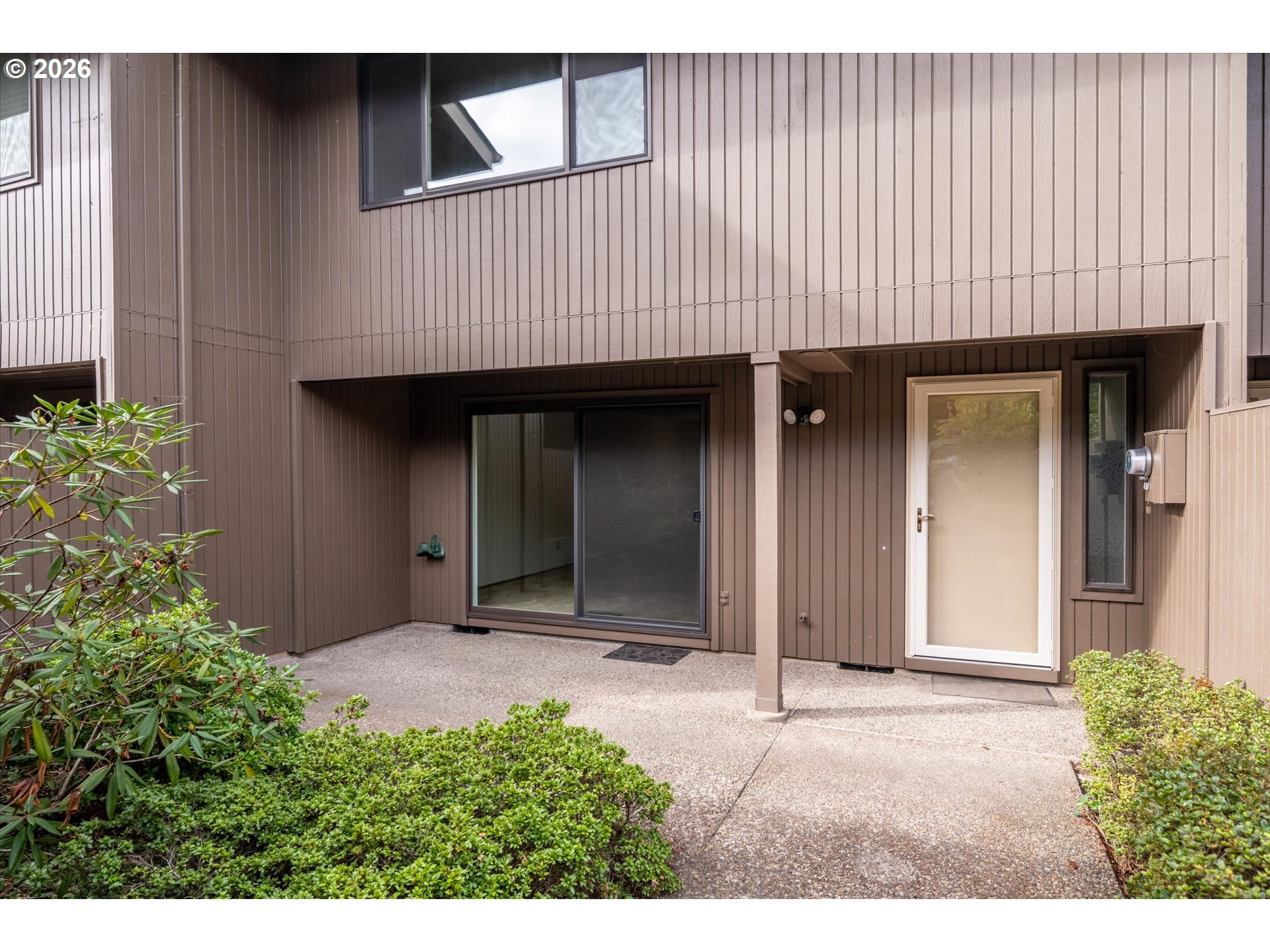 2295 Ridgeway Dr Property Photo 1