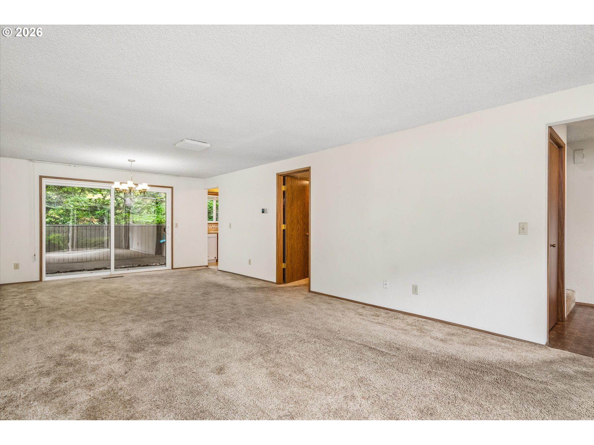 2295 Ridgeway Dr Property Photo 11