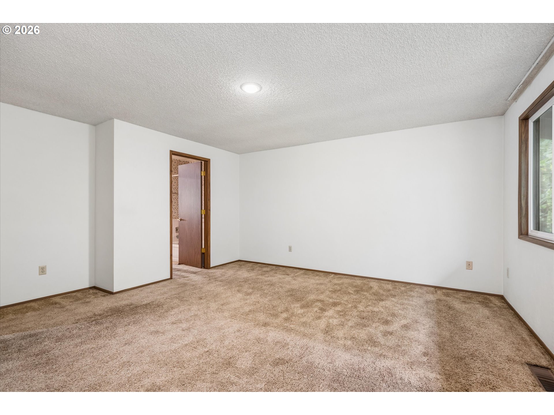 2295 Ridgeway Dr Property Photo 25