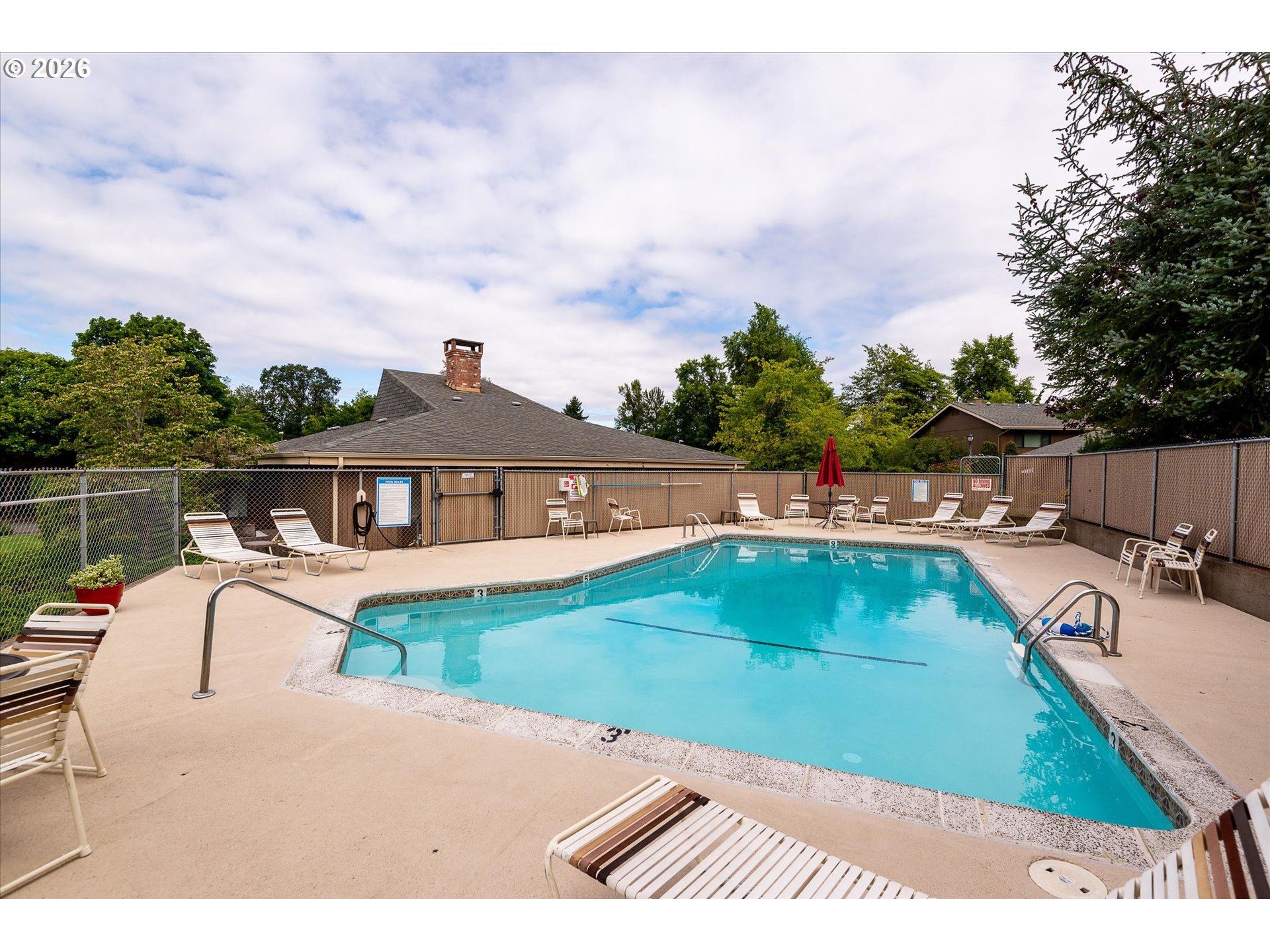 2295 Ridgeway Dr Property Photo 34