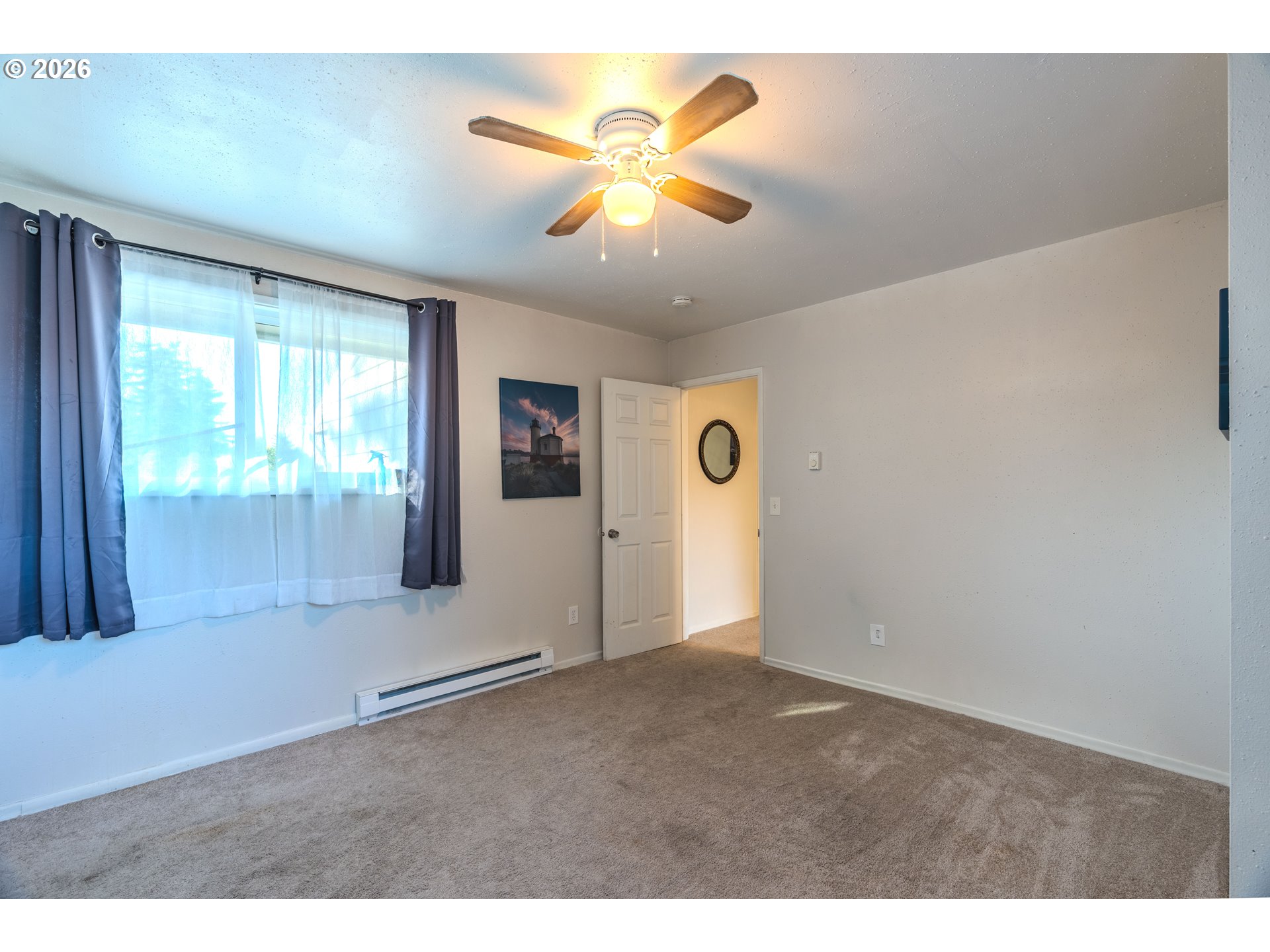 1802 Ne Hogan Dr Property Photo 29