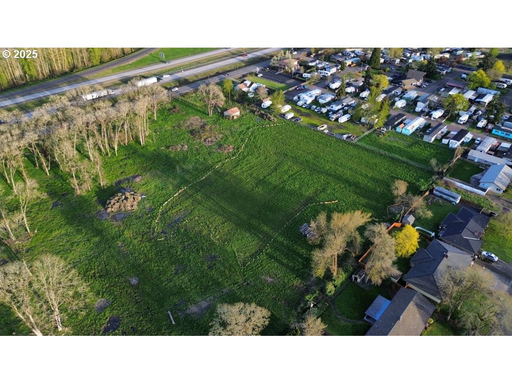 840 Airport Rd Property Photo 1