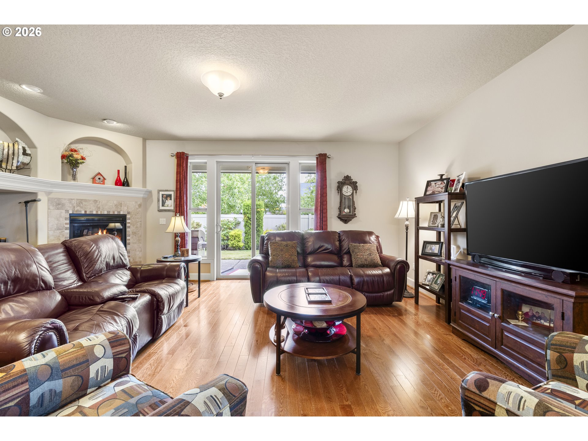 641 Troon Ave Property Photo 14