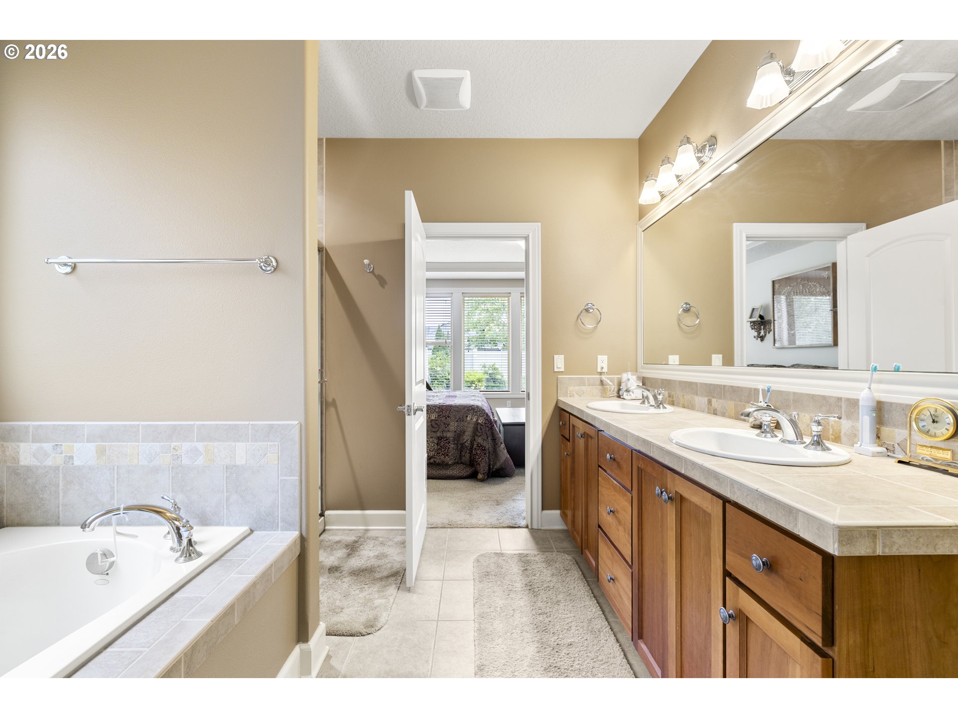 641 Troon Ave Property Photo 22