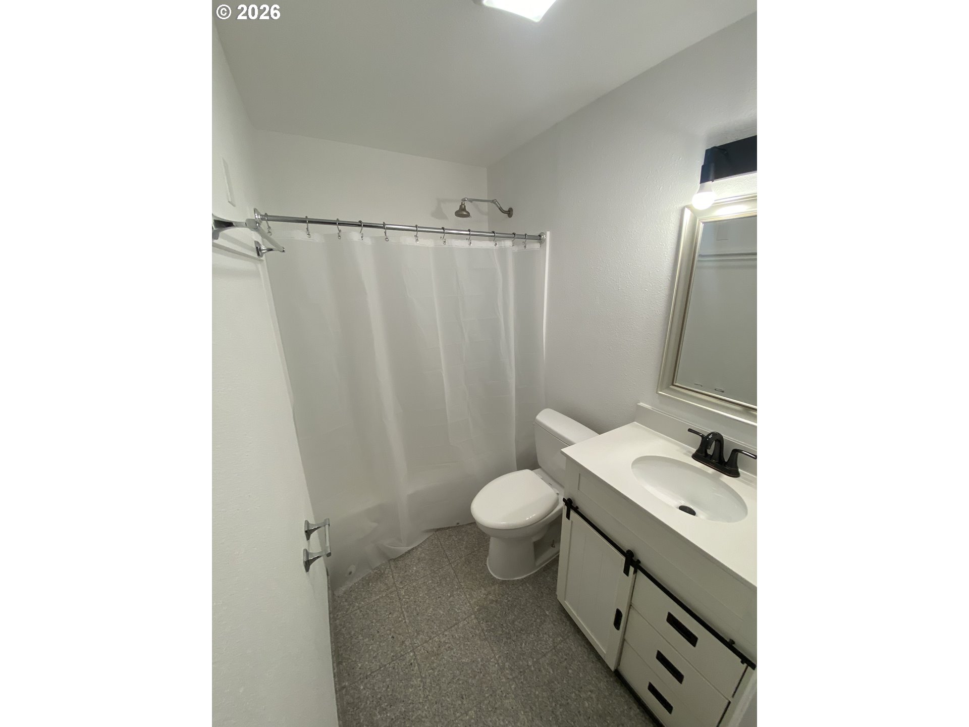850 W Powell Blvd Property Photo 14