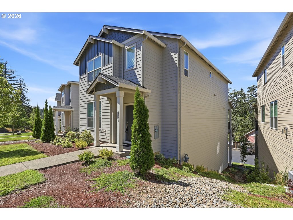 2574 Brackenfern Rd Property Photo 2
