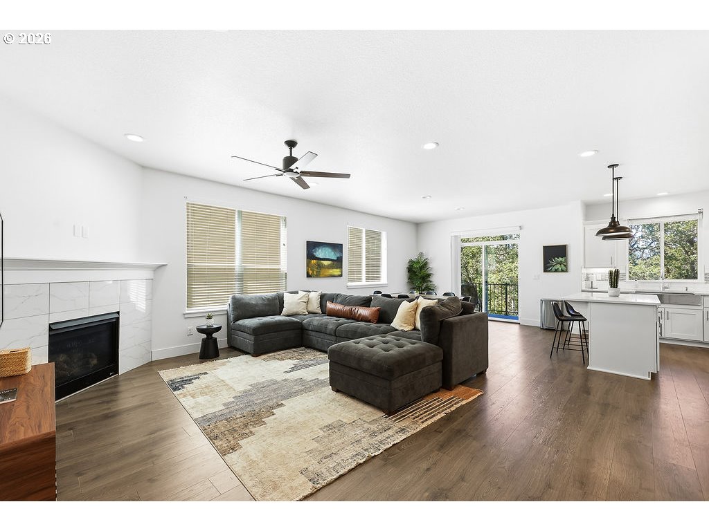 2574 Brackenfern Rd Property Photo 9