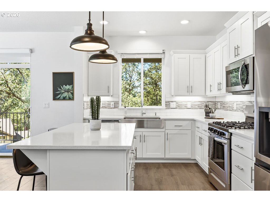 2574 Brackenfern Rd Property Photo 12